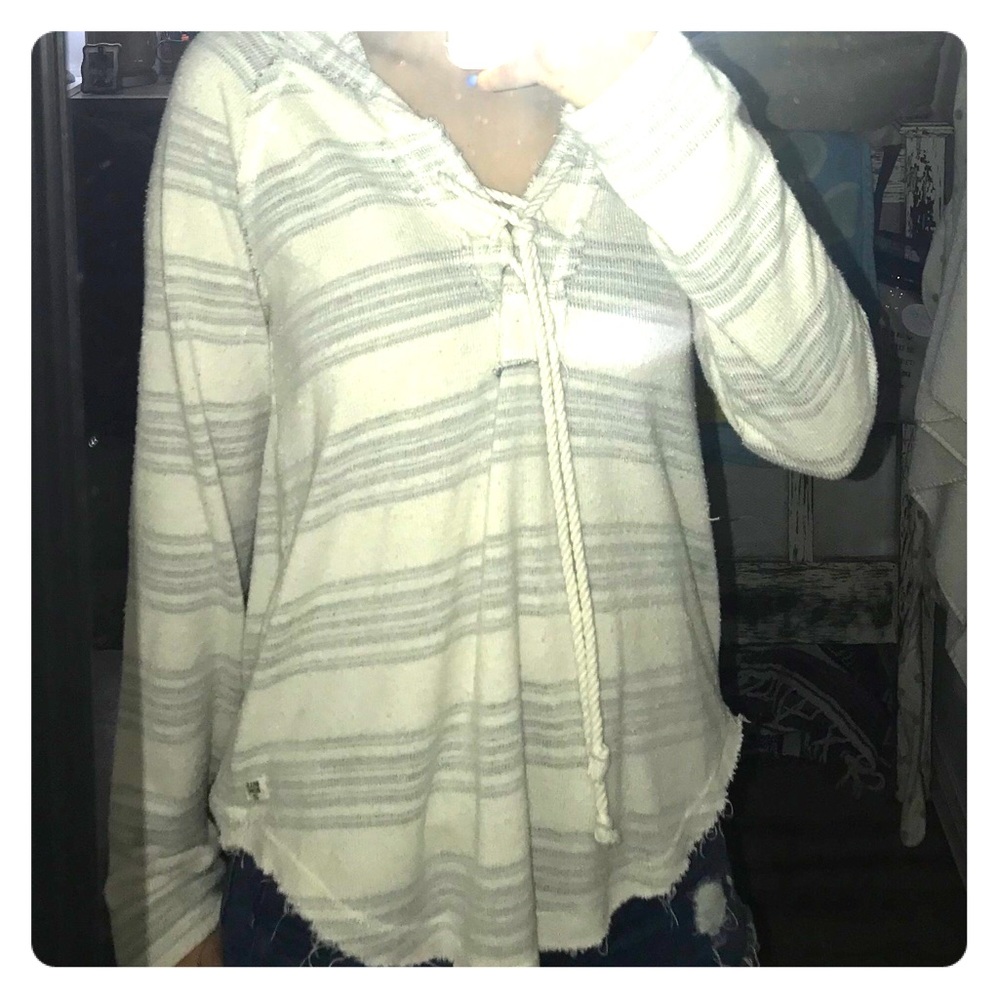 billabong sweater/coverup
